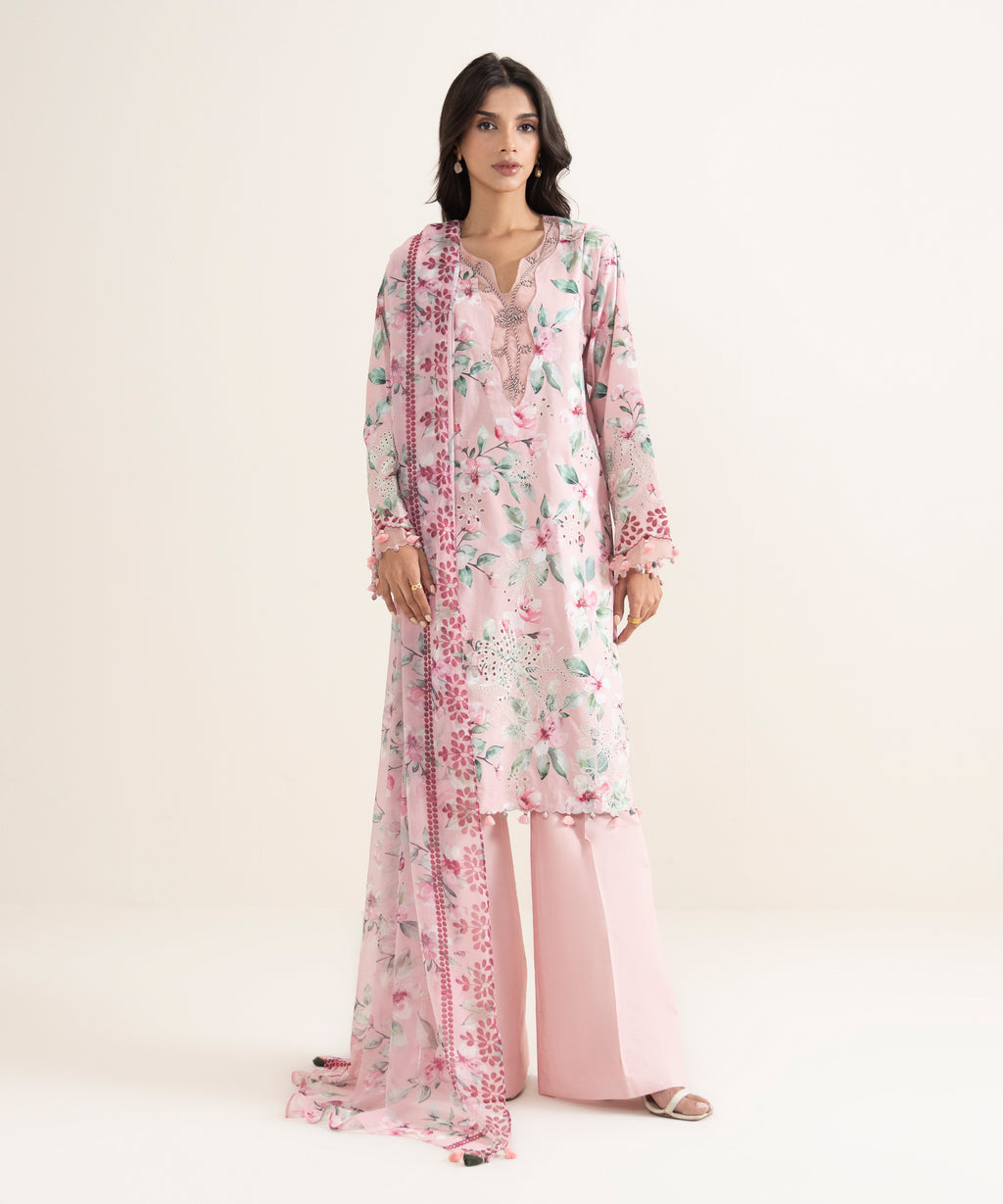 3 Piece - Embroidered Lawn Suit