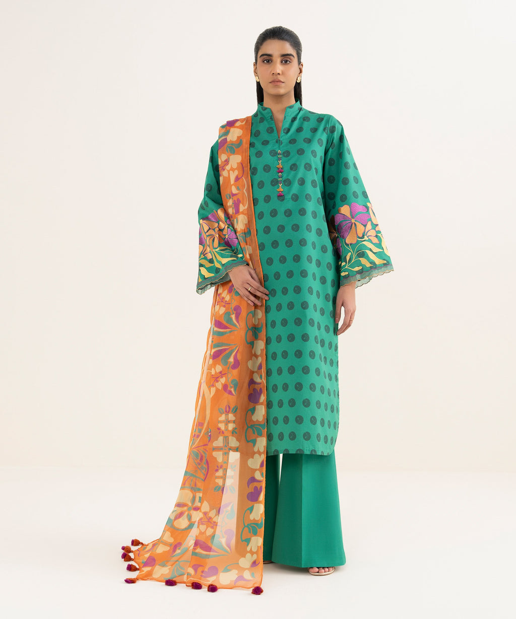 3 Piece - Embroidered Lawn Suit