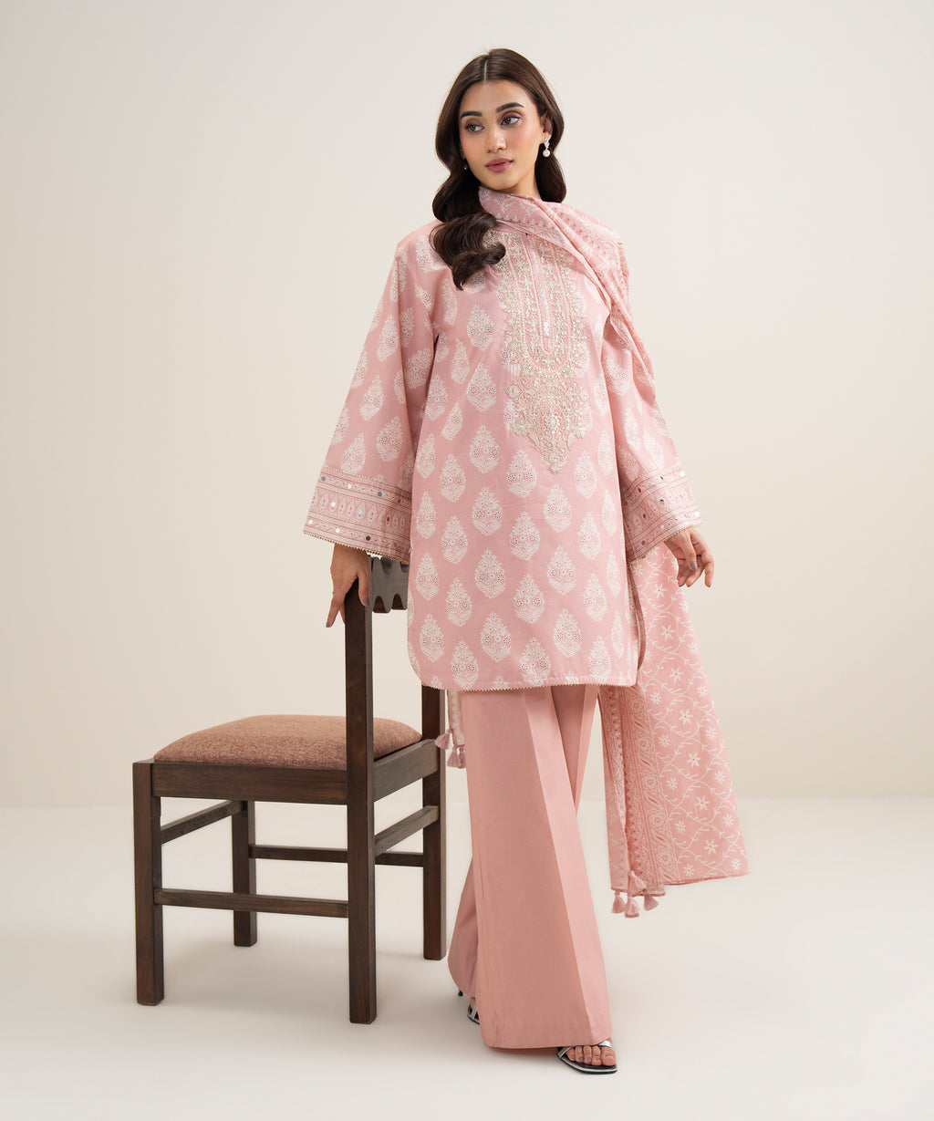 3 Piece - Embroidered Lawn Suit - TEA PINK