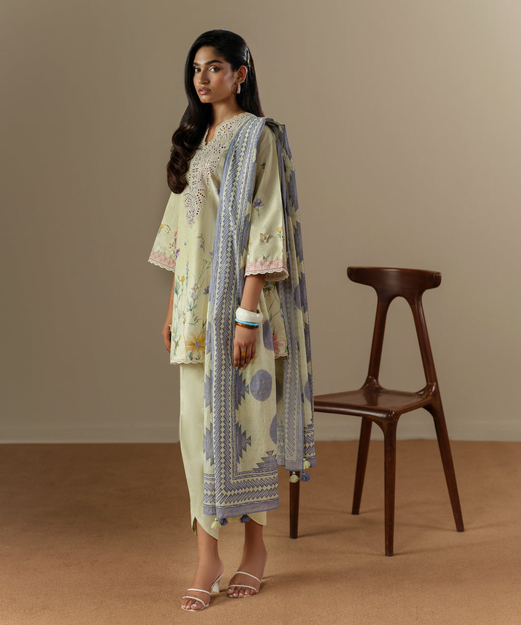 3 Piece - Embroidered Zari Lawn Suit - LIME YELLOW