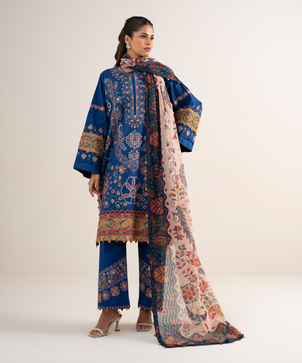 WOMEN 3PCS 3PC EMB RAUNAK
