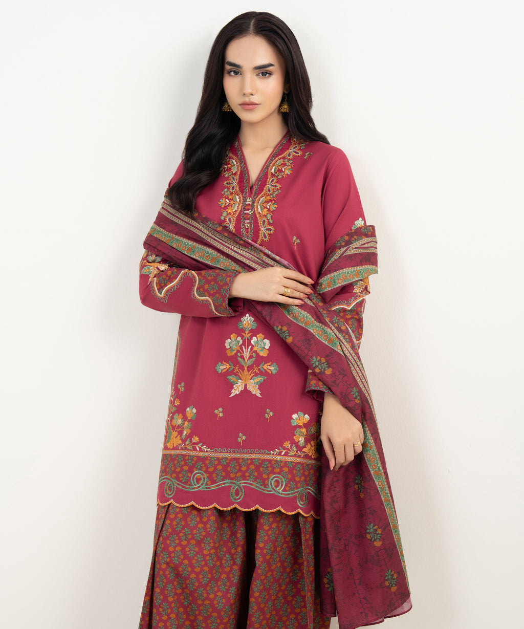3 Piece - Embroidered Lawn Suit