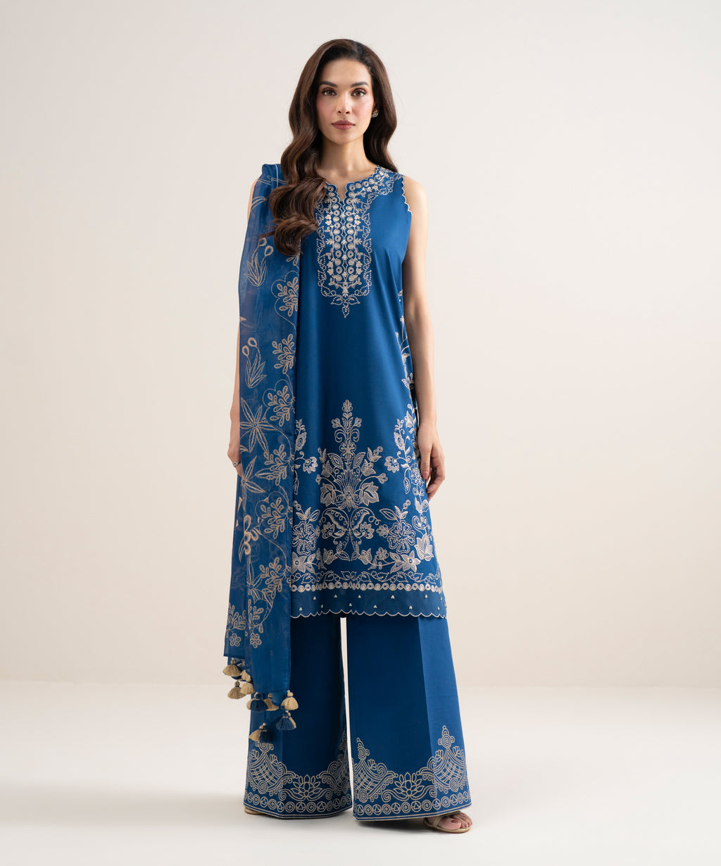 3 Piece - Embroidered Lawn Suit - TEAL BLUE