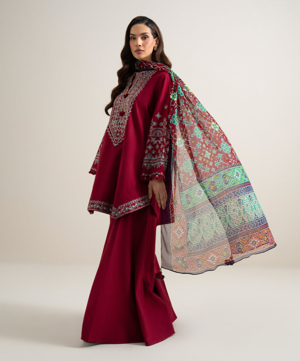 3 Piece - Embroidered Lawn Suit