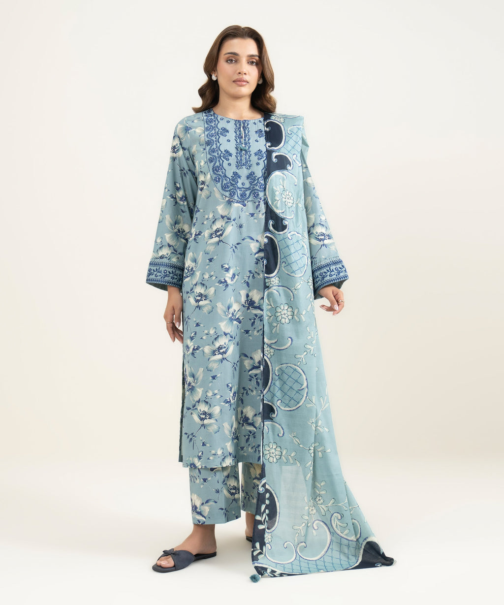 Women's RTW Slub Lawn Embroidered Blue 3 Piece Suit