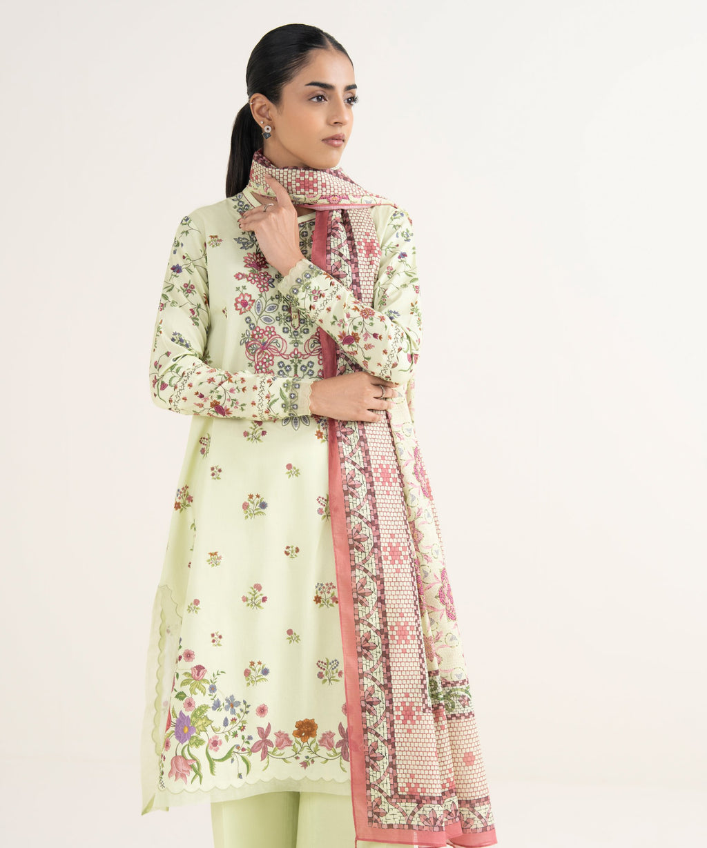3 Piece - Embroidered Lawn Suit