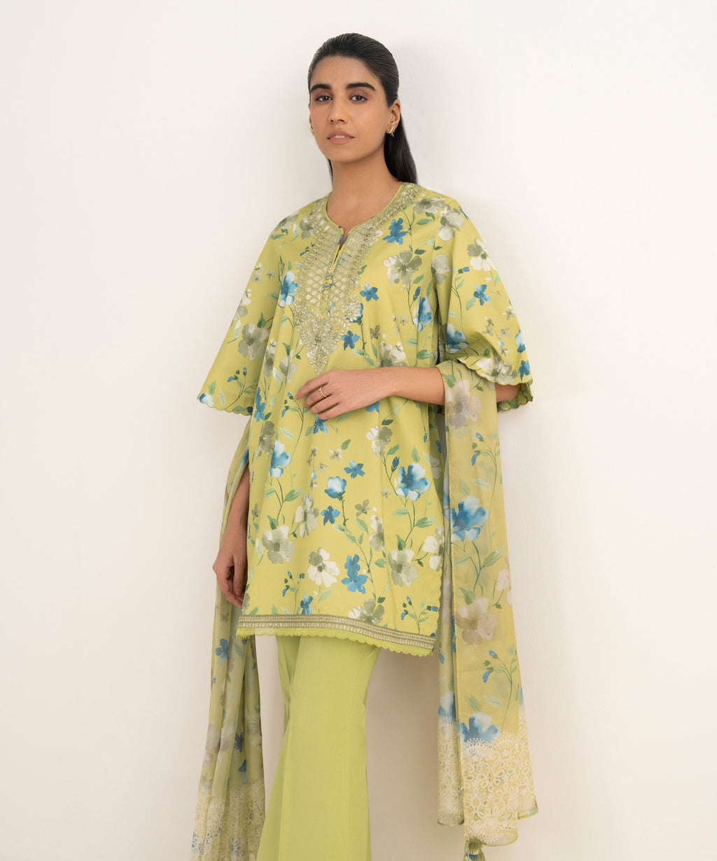 3 Piece - Embroidered Lawn Suit