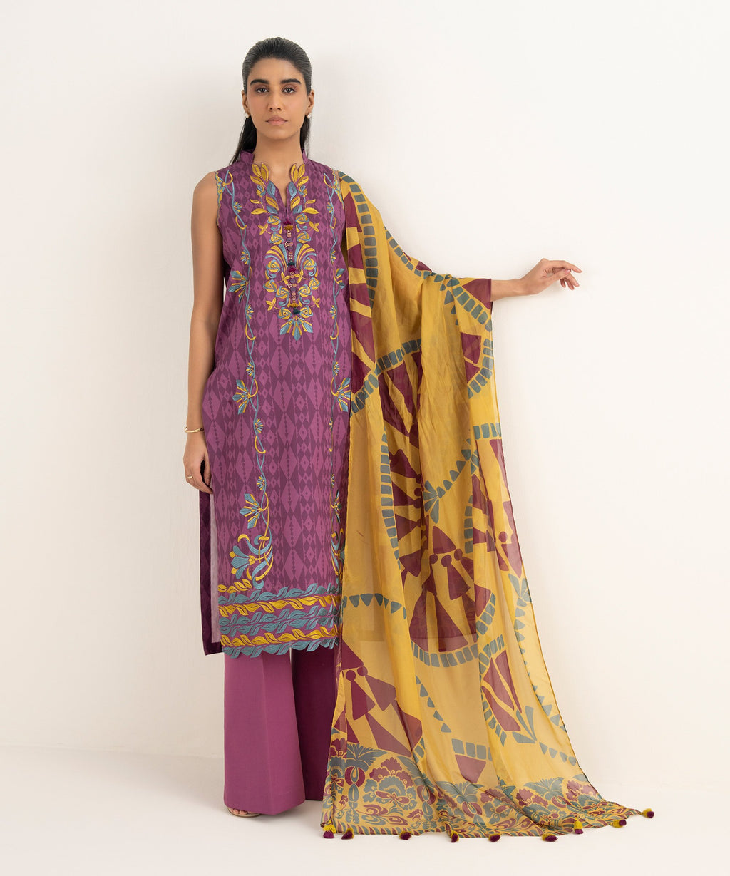 3 Piece - Embroidered Lawn Suit