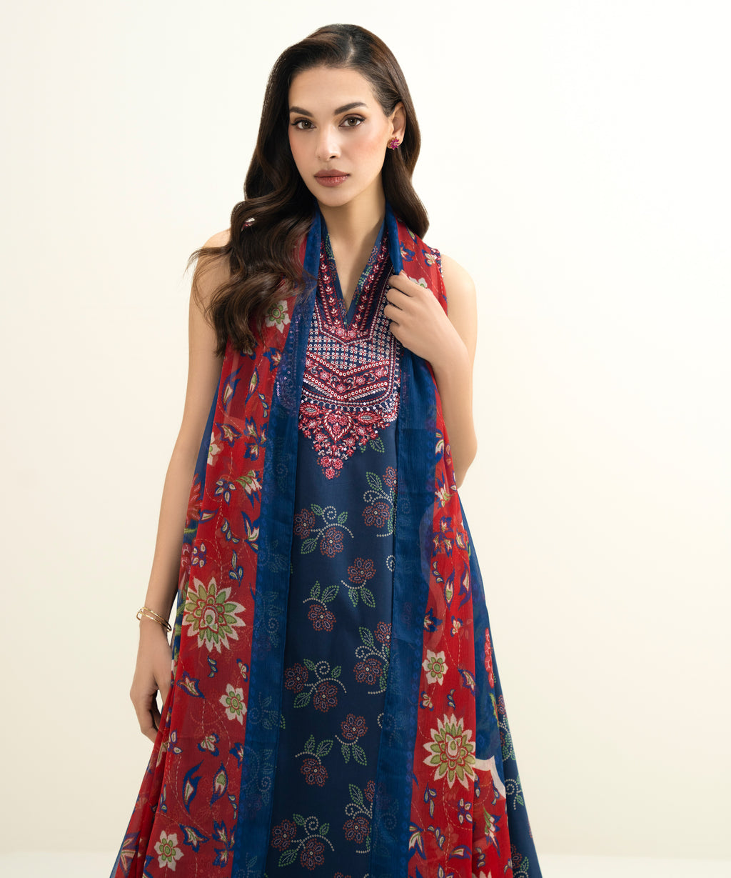 3 Piece - Embroidered Lawn Suit