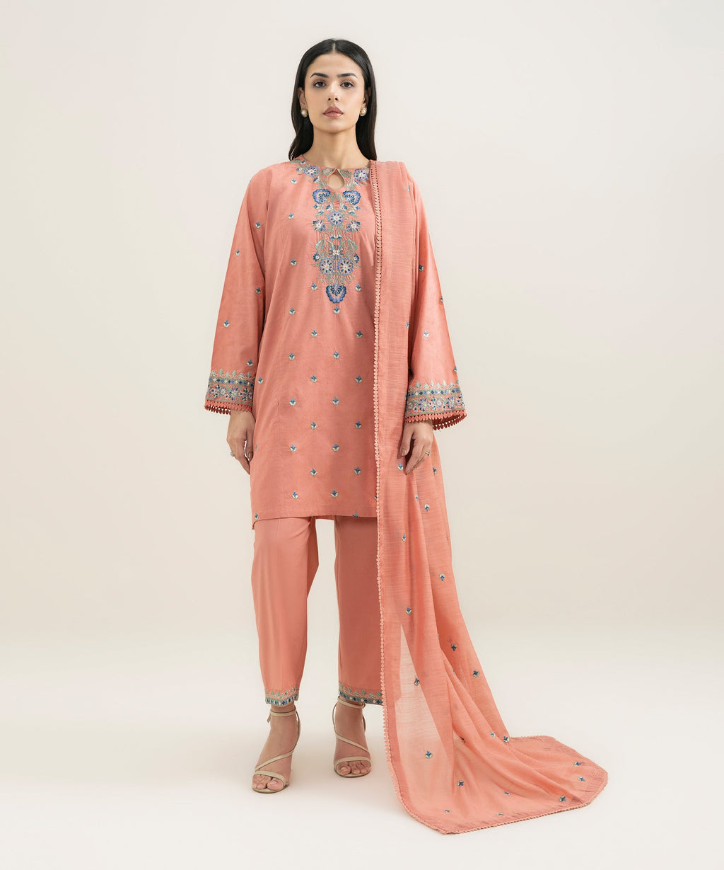 Embroidered Manaar Dupatta