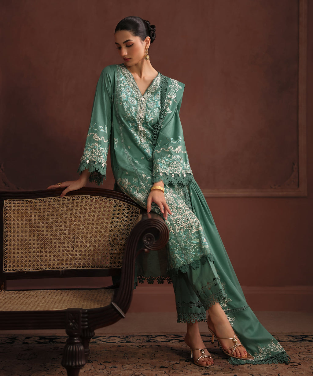 3 Piece - Embroidered Jacquard Suit