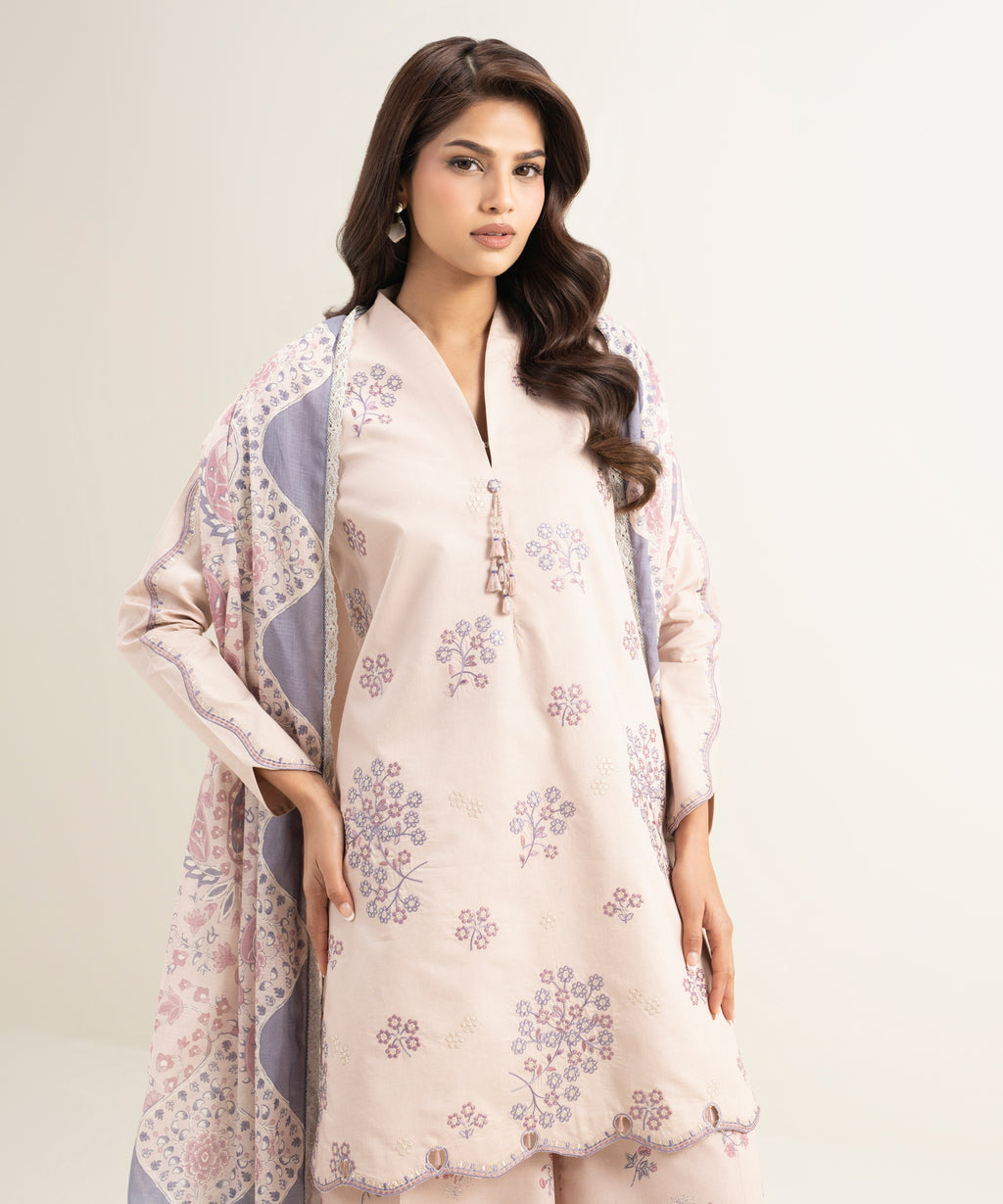 3 Piece - Embroidered Lawn Suit