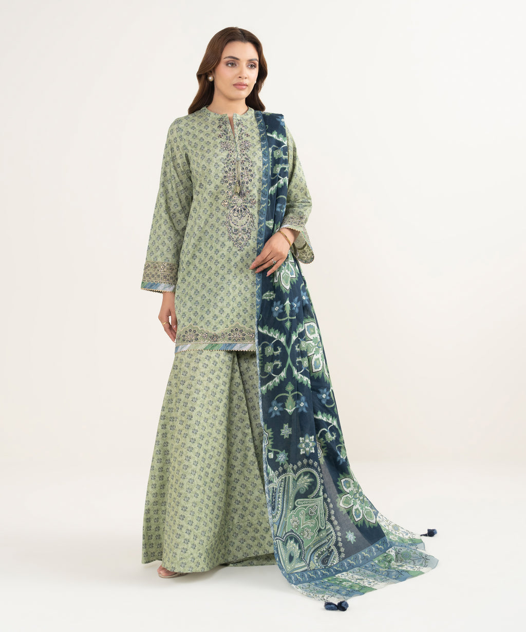 3 Piece - Embroidered Lawn Suit