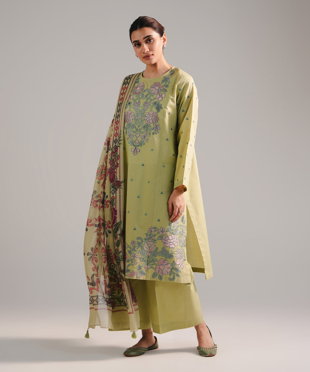 3 Piece - Embroidered Zari Lawn Suit