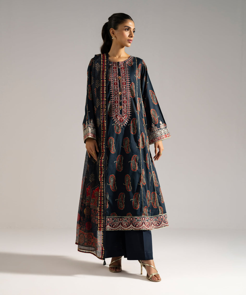 3 Piece - Embroidered Lawn Suit