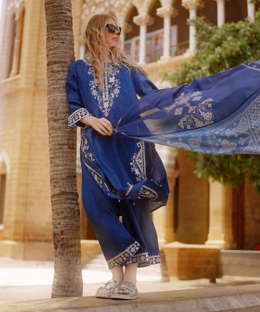 3 Piece - Embroidered Jacquard Suit