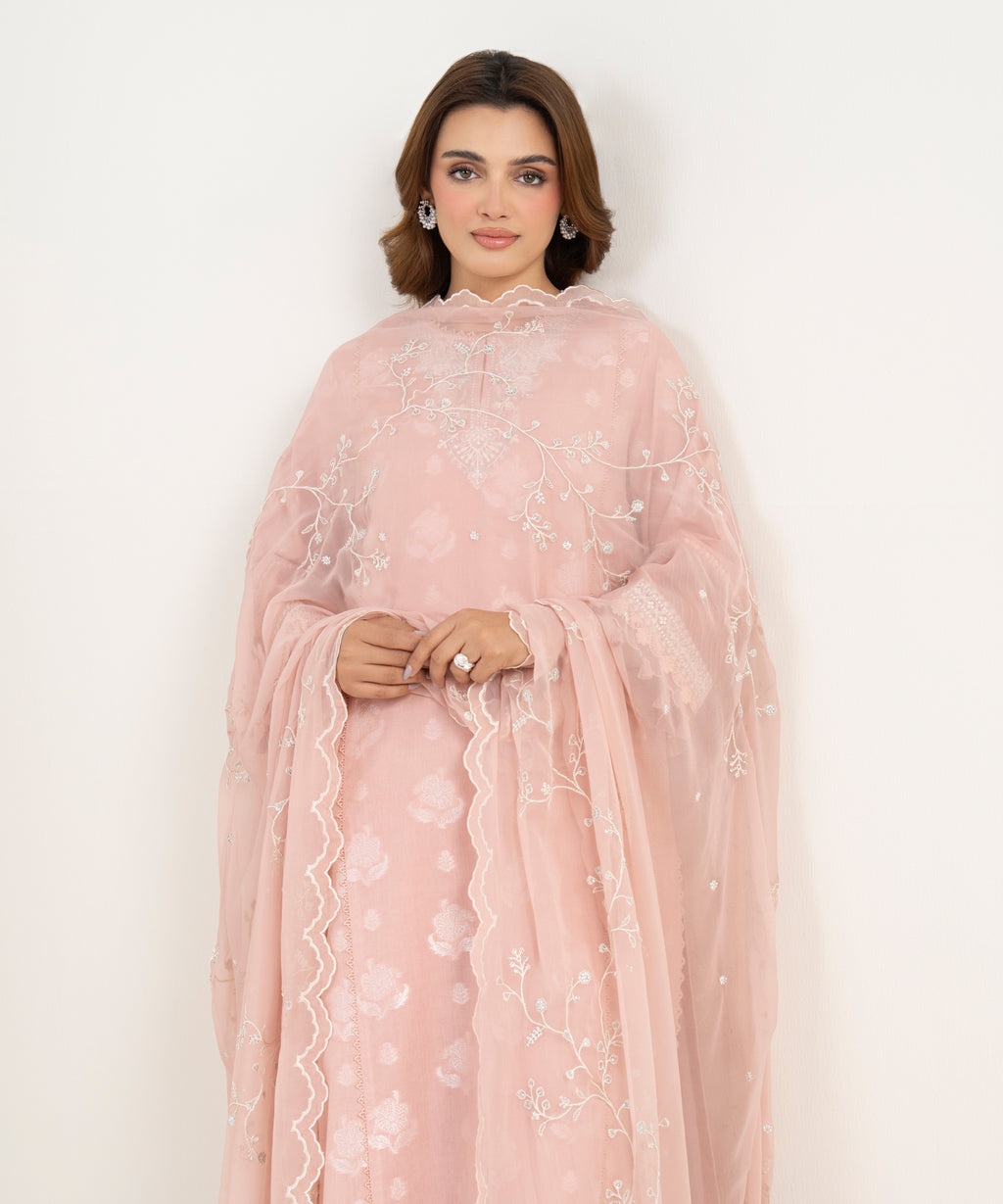 3 Piece - Embroidered Jacquard Suit