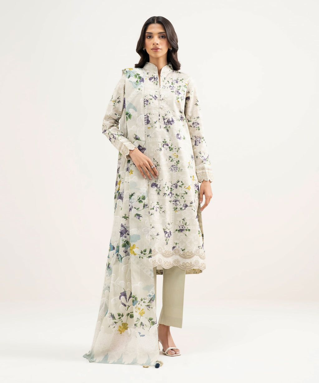 3 Piece - Embroidered Lawn Suit