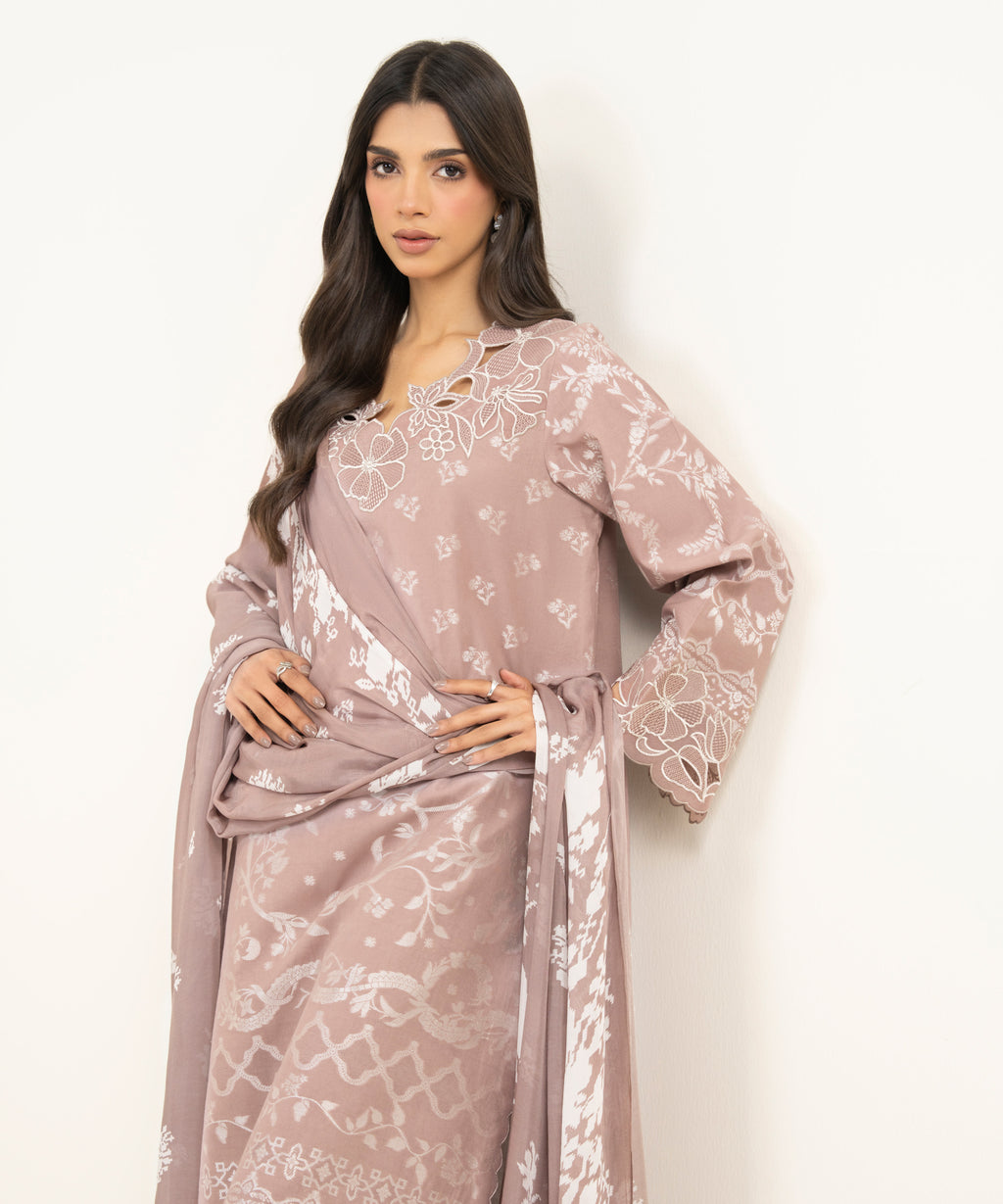 3 Piece - Embroidered Lawn Suit
