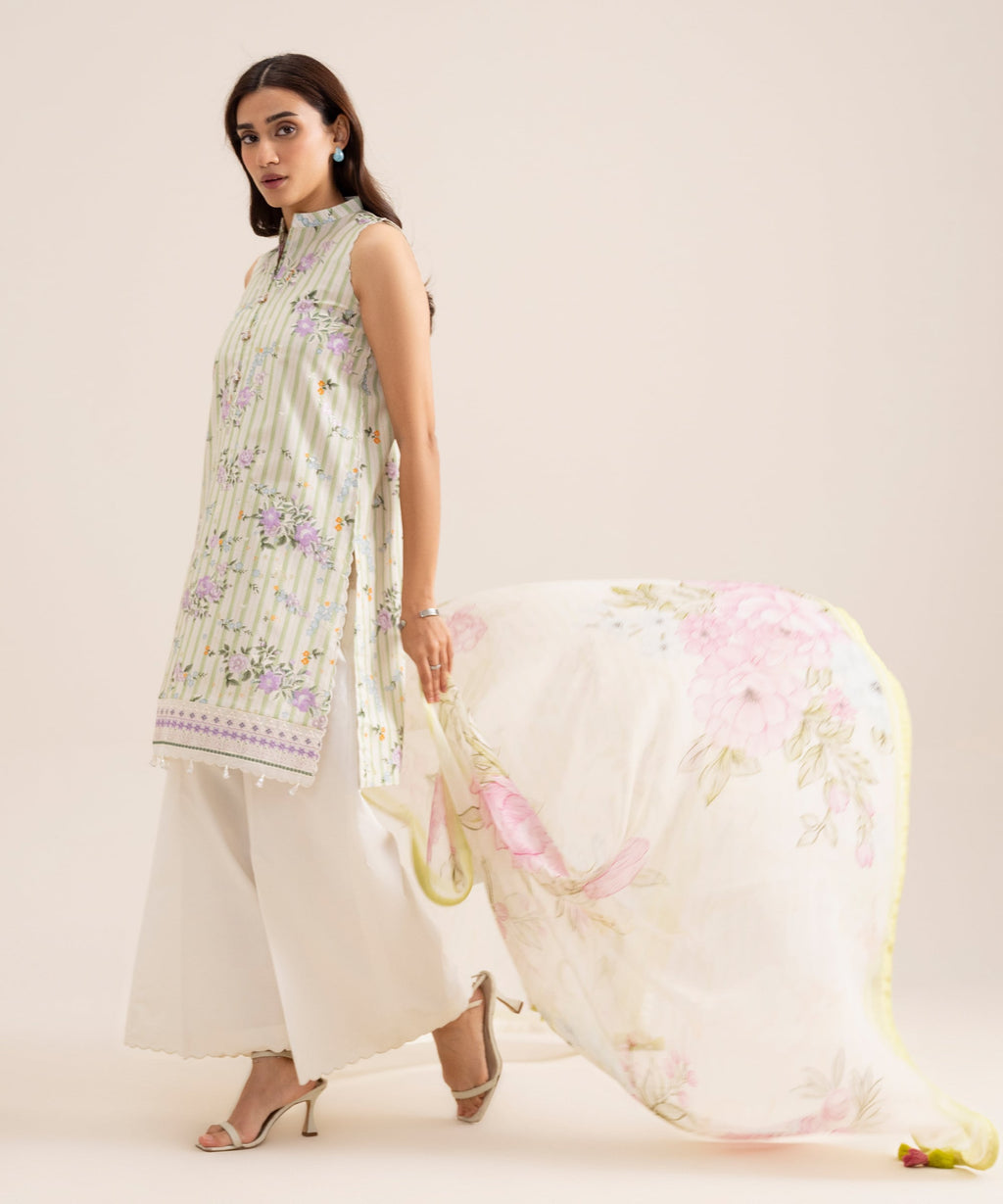3 Piece - Embroidered Lawn Suit