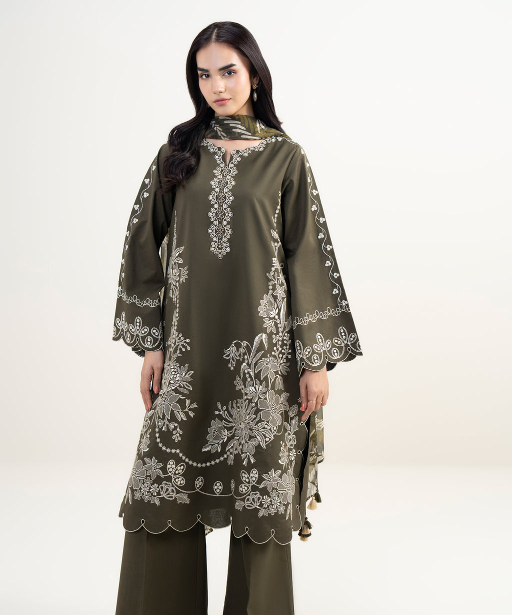 3 Piece - Embroidered Zari Lawn Suit